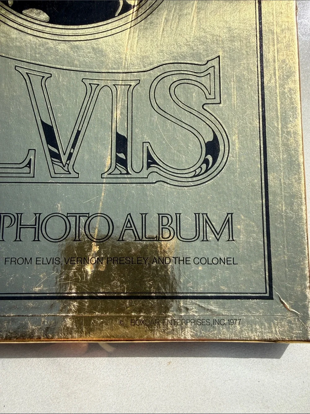 Official Elvis Gold and Black Concert Photo Album1977